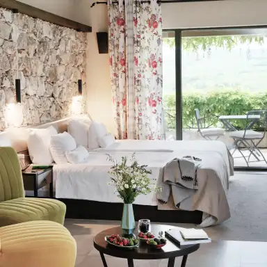 Visit us social image