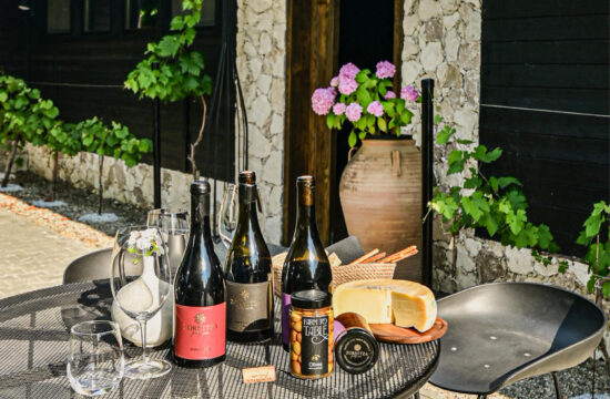 Подарете дегустация в Zornitza Family Estate
